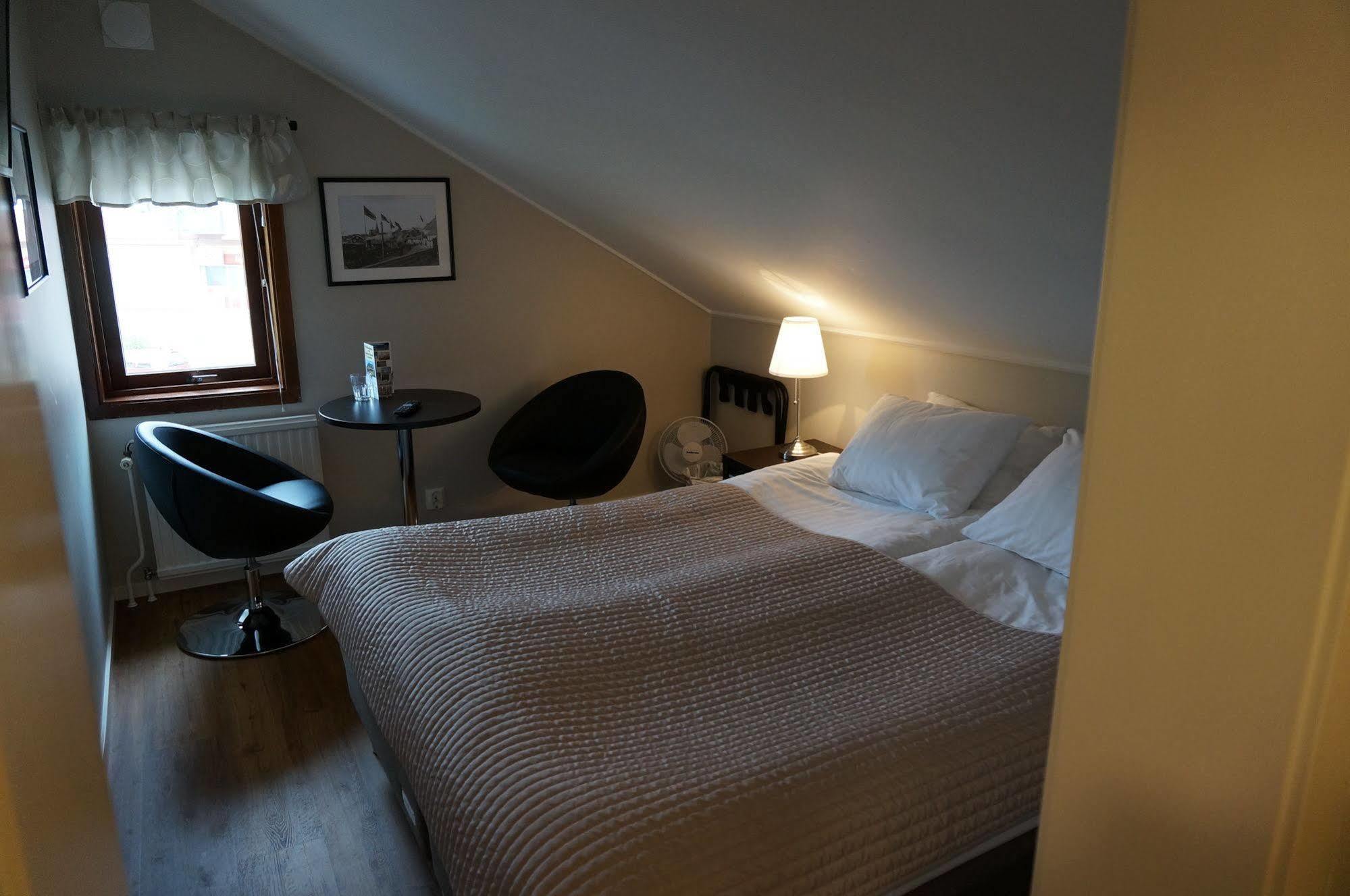 Hotell Villa Solviken Lysekil Extérieur photo
